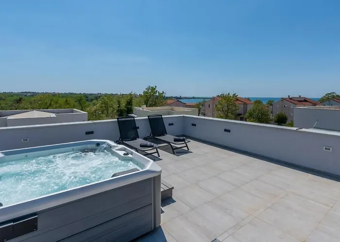 Vila Athos Karigador